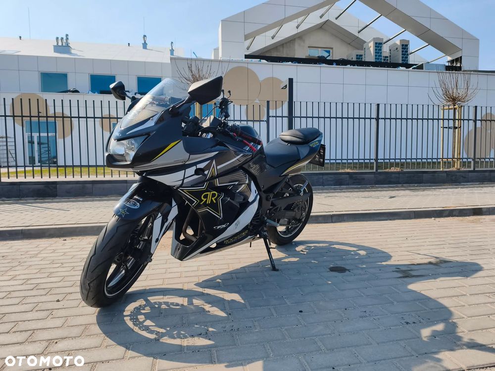 Kawasaki Ninja 250R - 1