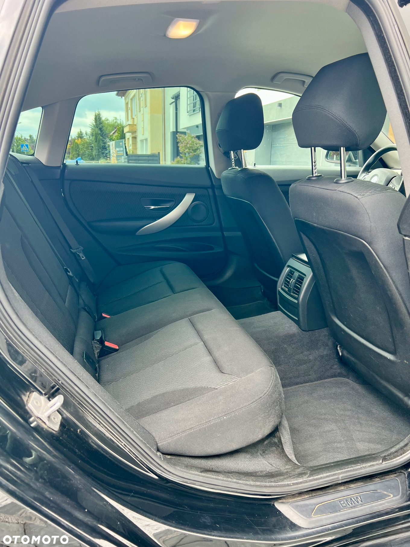 BMW Seria 3 320i - 10