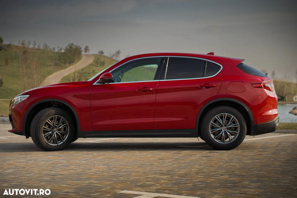 Alfa Romeo Stelvio 2.2 16V AT8-Q4 Executive - 3