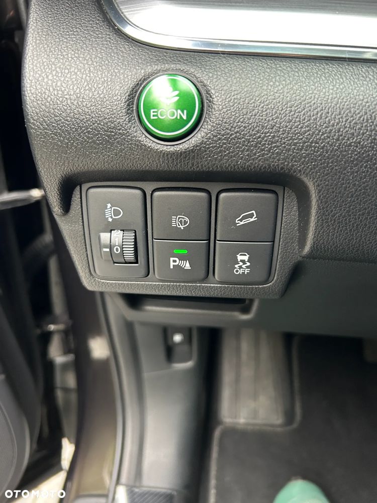 Honda CR-V - 25