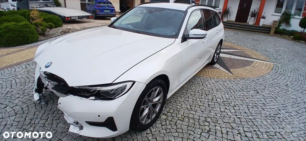 BMW Seria 3 320d Luxury Line - 4