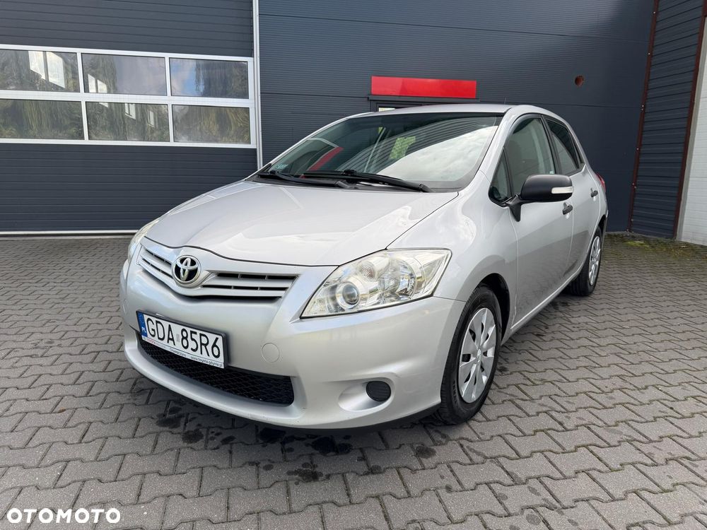 Toyota Auris 1.4 D-4D Active - 1