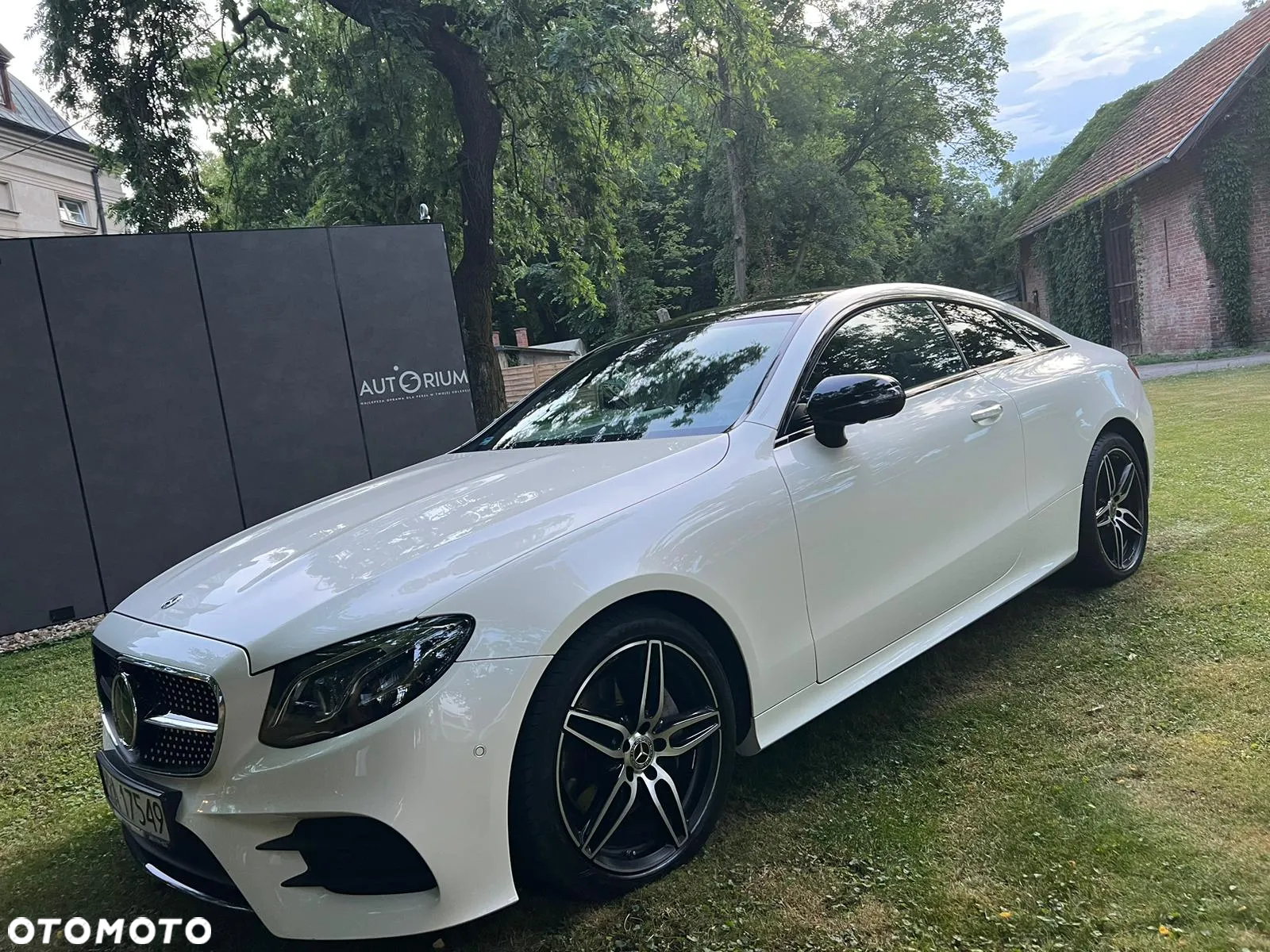 Mercedes-Benz Klasa E 220 d Coupe 4-Matic 9G-TRONIC - 4