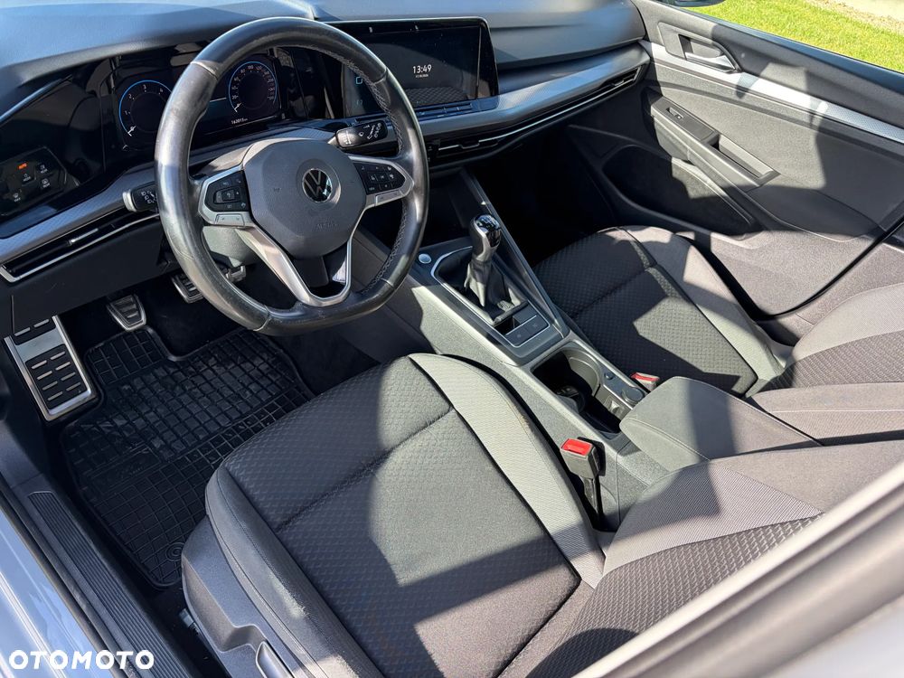 Volkswagen Golf - 17
