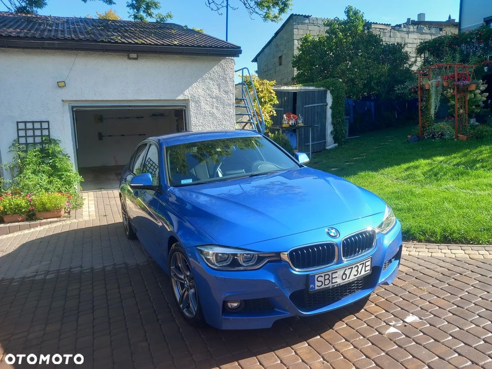 BMW Seria 3 2018 photo 2