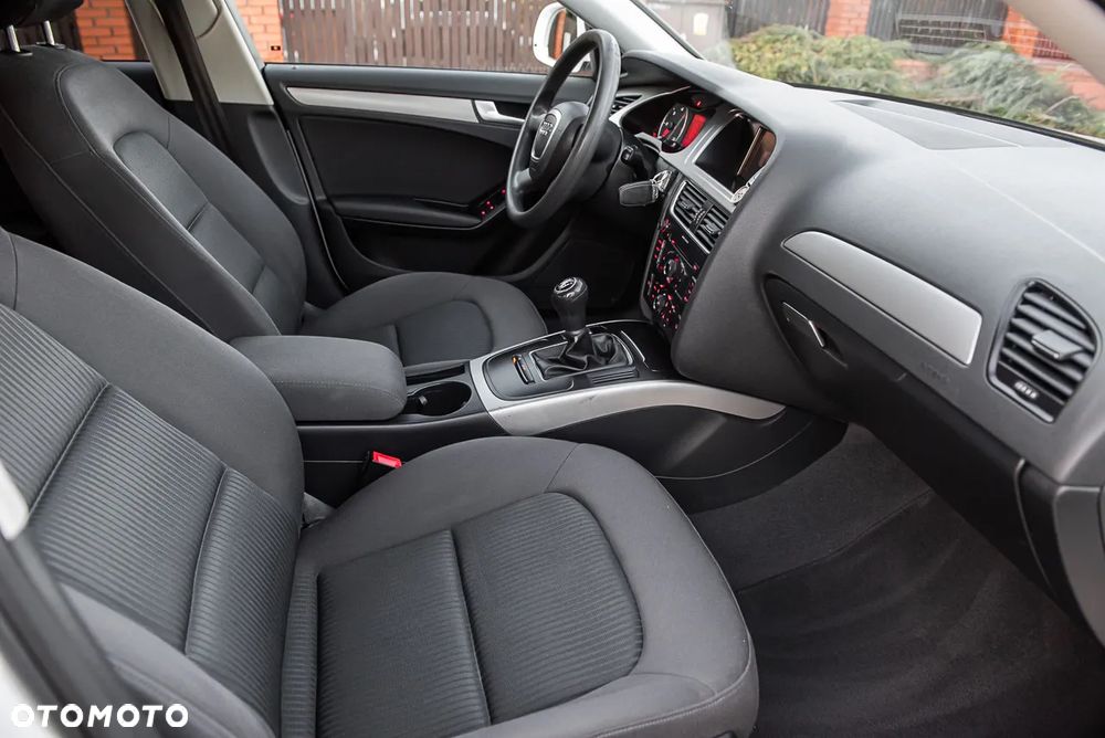 Audi A4 Avant 2.0 TDI - 28