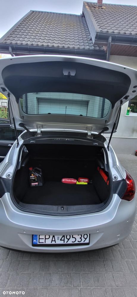 Opel Astra 1.6 Cosmo EasyTronic - 9