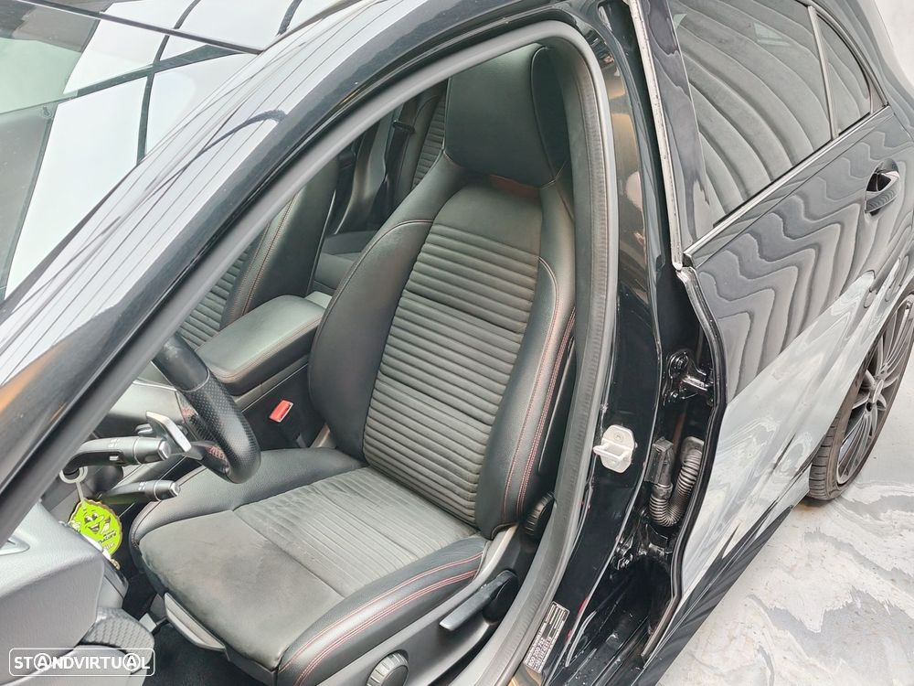 Mercedes-Benz A 45 AMG 4-Matic - 14