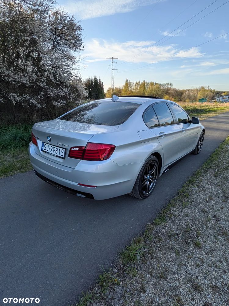 BMW Seria 5 530d xDrive - 4