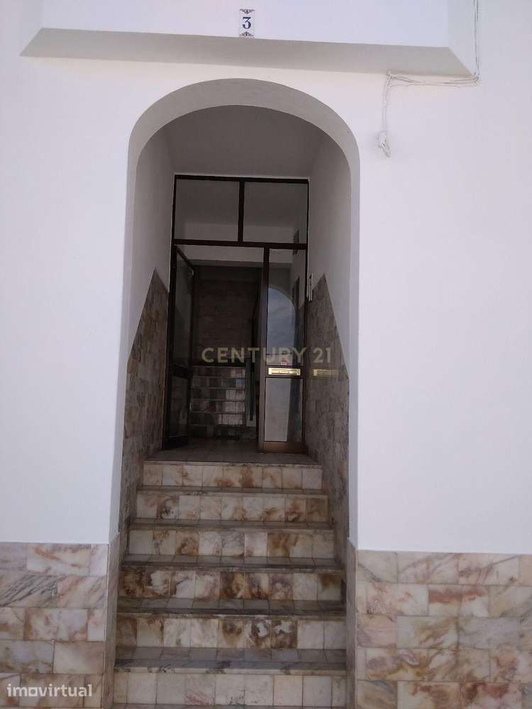 NÃO PERCA ESTA GRANDE OPORTUNIDADE!   APARTAMENTO ESPAÇOSO COM TERRAÇO - Grande imagem: 5/30