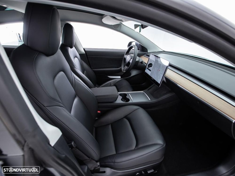 Tesla Model 3 Standard Range Plus RWD - 11