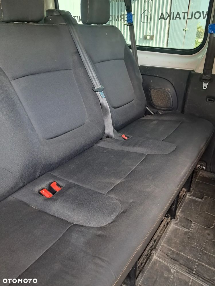 Renault Trafic - 14