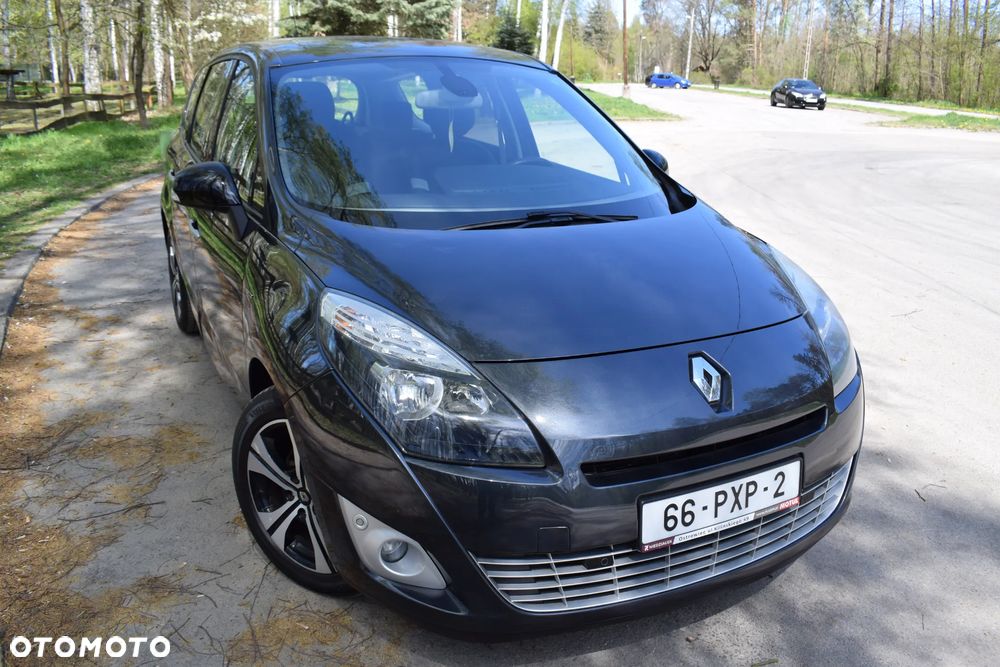 Renault Grand Scenic 2.0 16V 140 CVT Bose Edition - 36