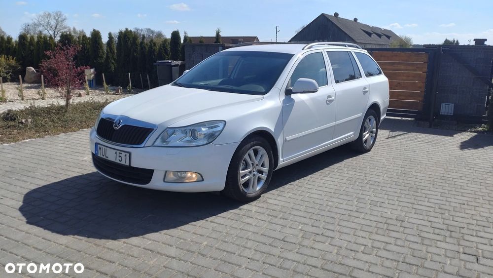 Skoda Octavia 2.0 TDI Ambiente DSG - 14