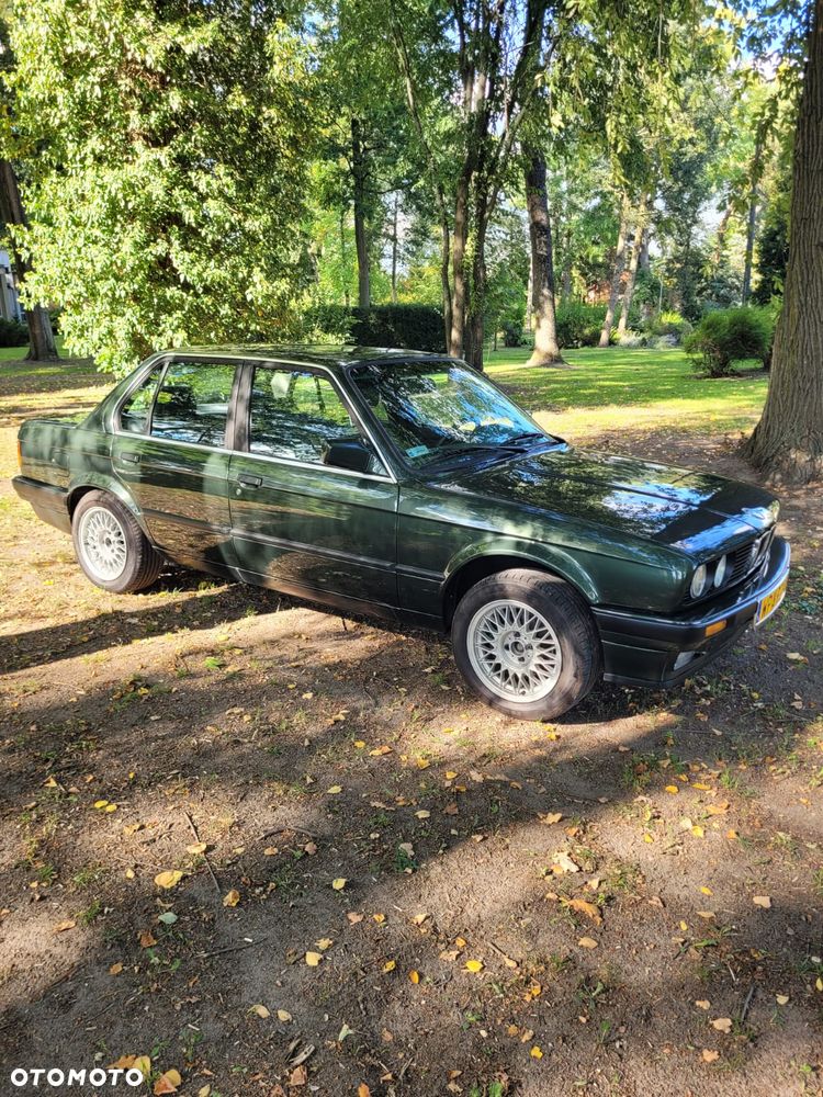 BMW 318I 1990 photo 4