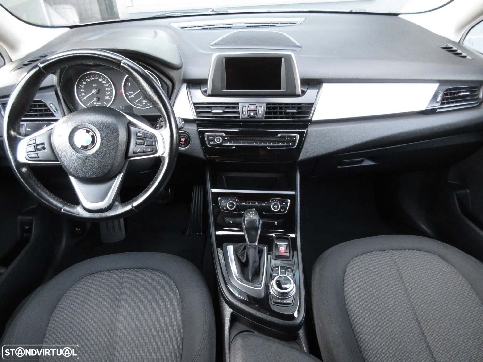 BMW 216 Gran Tourer d Advantage Auto - 41