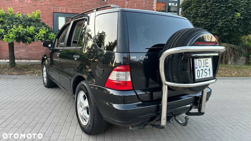 Mercedes-Benz ML - 32