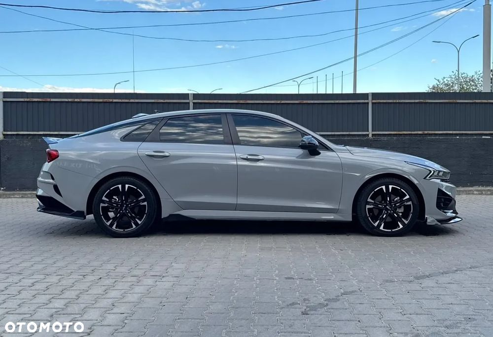 Kia K5 - 16