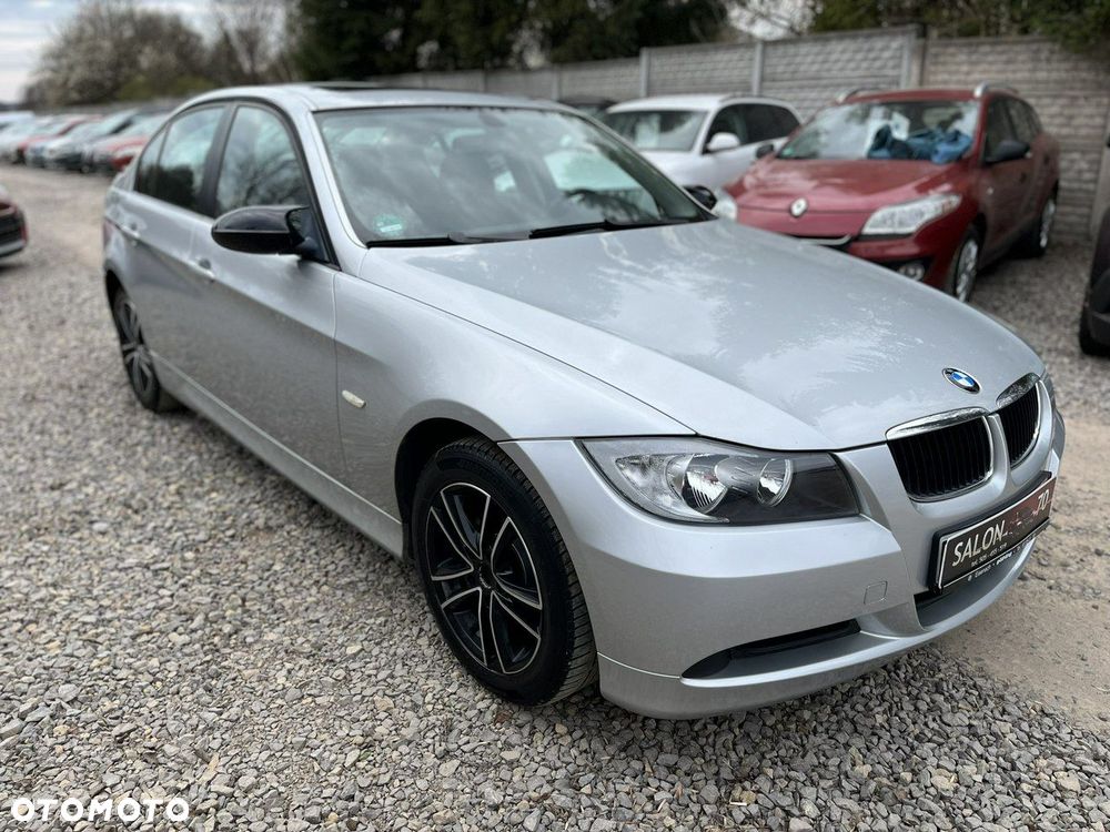 BMW Seria 3 318i - 3