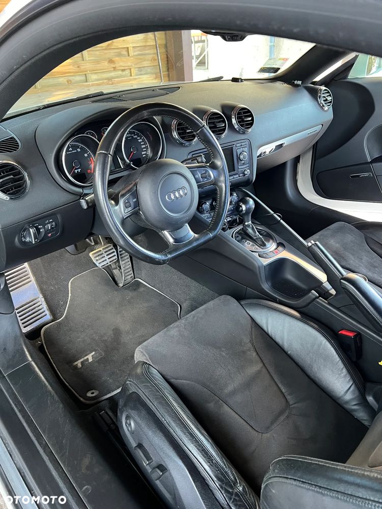 Audi TT Coupé 3.2 Quattro DSG - 12