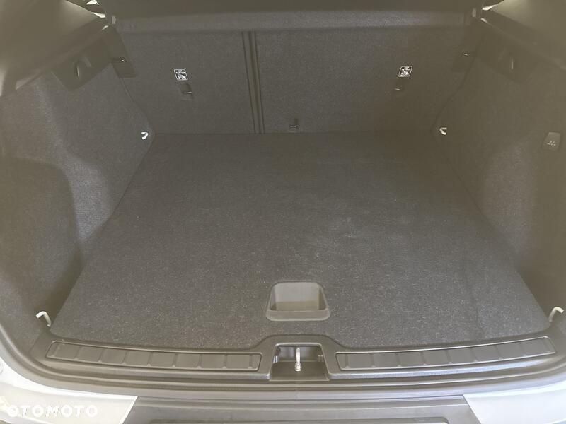Volvo XC 40 T3 Momentum Core - 21