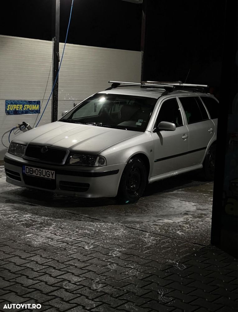Skoda Octavia Combi 1.6 Classic - 1