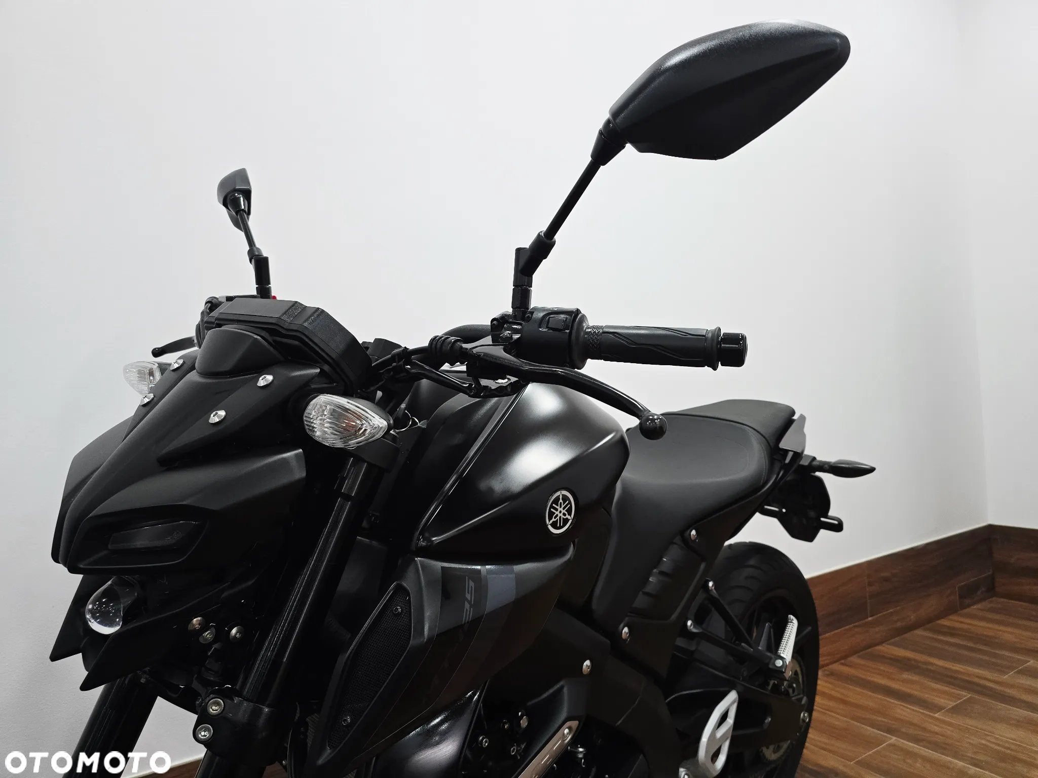 Yamaha MT - 22