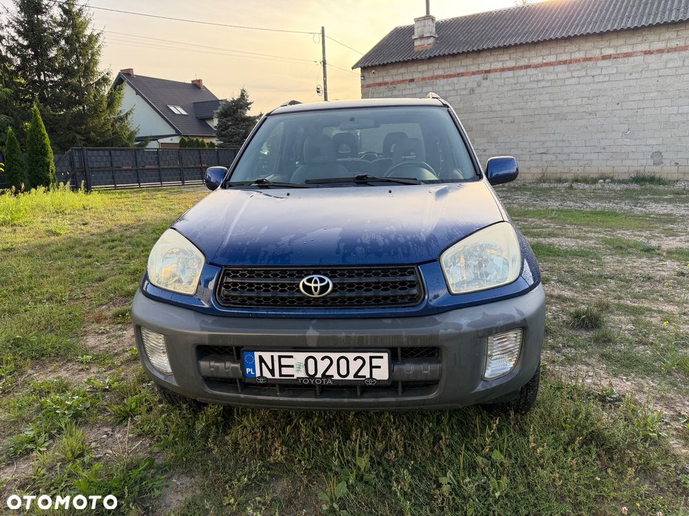 Toyota RAV4 - 1