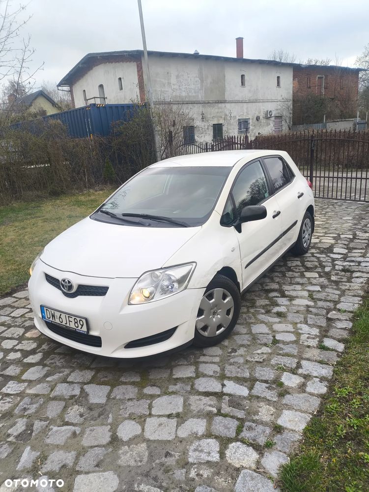 Toyota Auris 1.4 D-4D Premium - 4