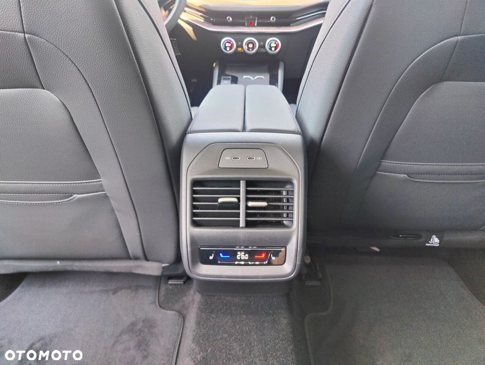 Skoda Superb 2.0 TDI SCR 4x4 L&K DSG - 34