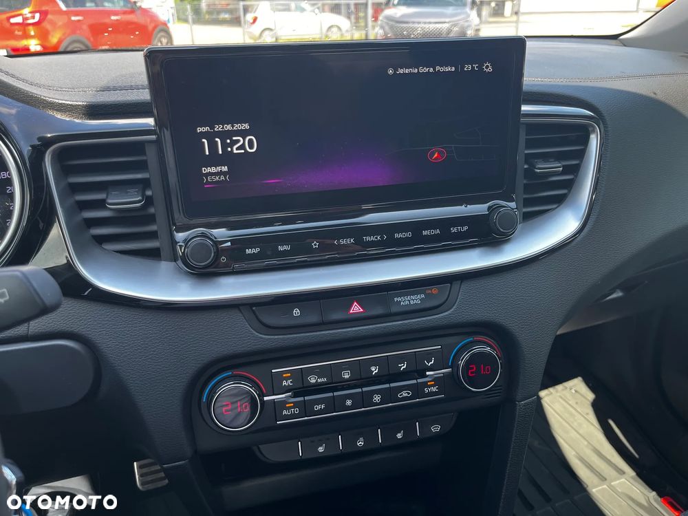 Kia Ceed 1.5 T-GDI Business Line DCT - 11