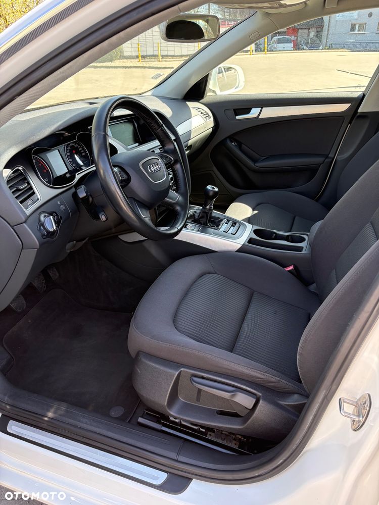 Audi A4 Limousine 1.8 TFSI Attraction - 24