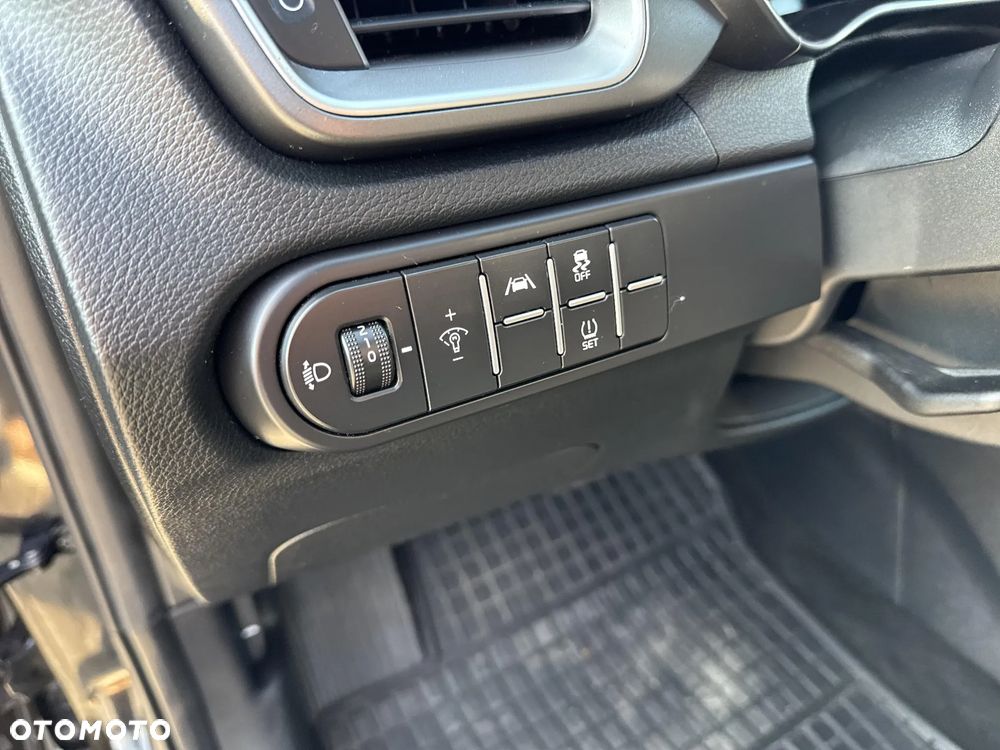 Kia Ceed 1.5 T-GDI M DCT - 21