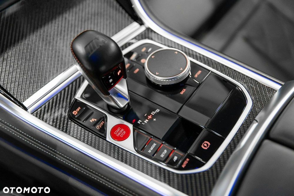BMW M8 Standard - 32