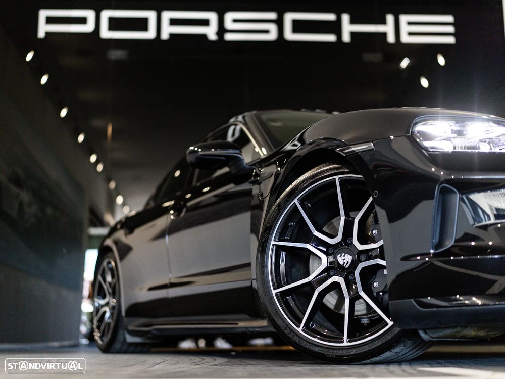 Porsche Taycan Sport Turismo - 8
