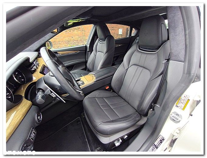 Maserati Quattroporte S - 29