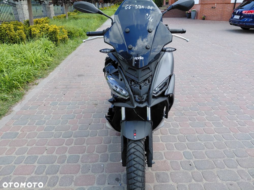 Aprilia SR - 9