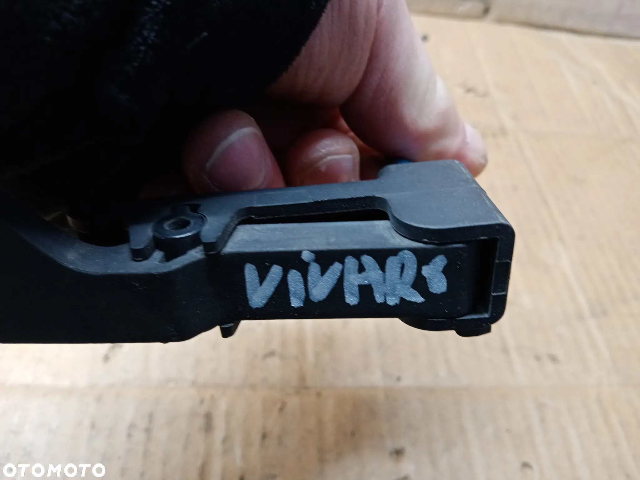 Klamka raczka dźwignia otwierania maski linka cięgno Renault Trafic III Vivaro B 656225059R - 7