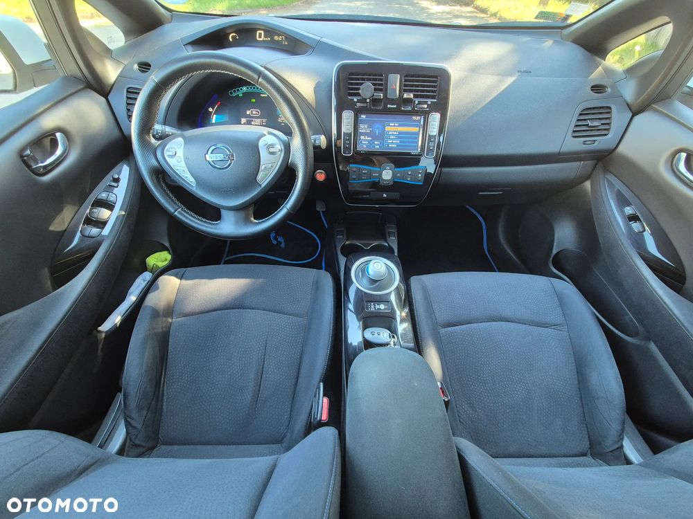 Nissan Leaf 24kWh Acenta - 11