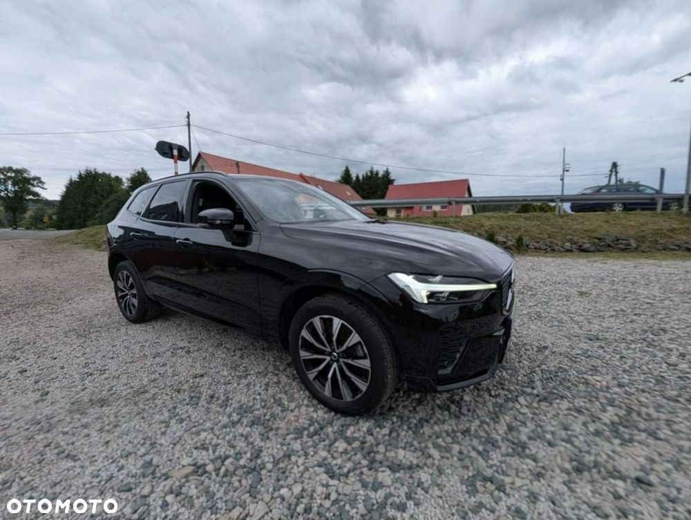 Volvo XC 60 B4 D Plus Dark - 3