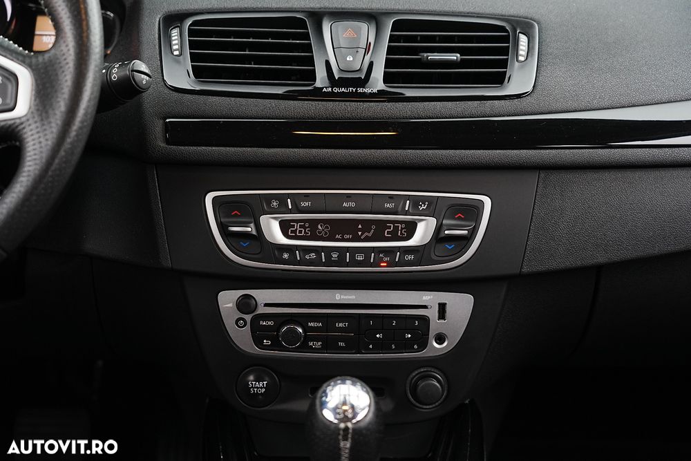 Renault Megane Grandtour ENERGY TCe 115 Start & Stop Bose Edition - 11