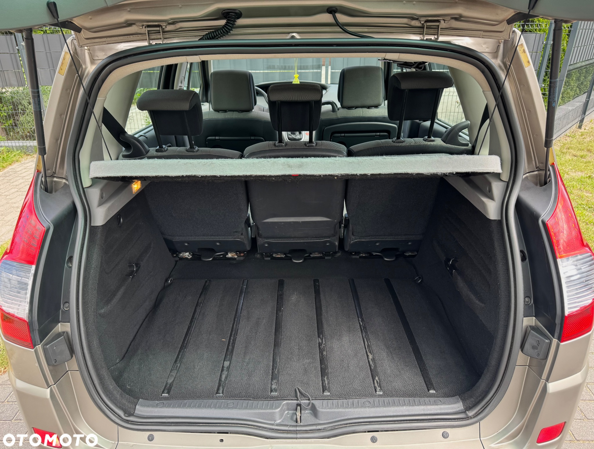 Renault Scenic 1.6 16V 110 Expression - 18