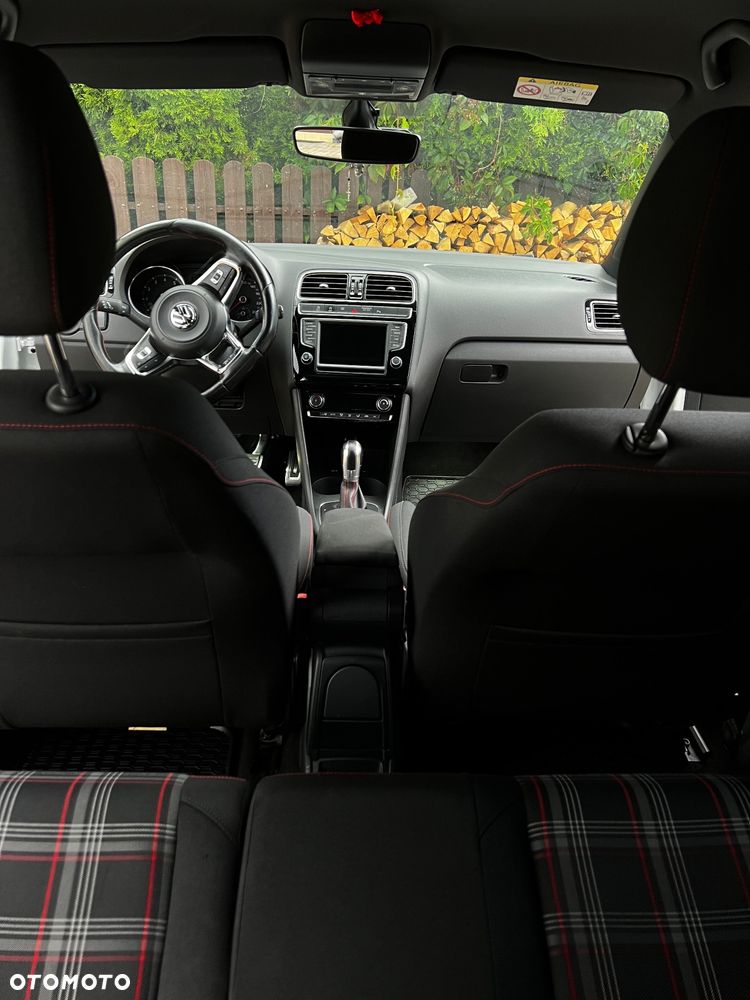 Volkswagen Polo 1.8 TSI BMT GTI DSG - 17