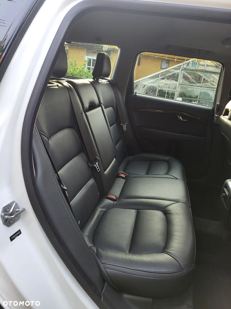 Volvo XC 70 - 10