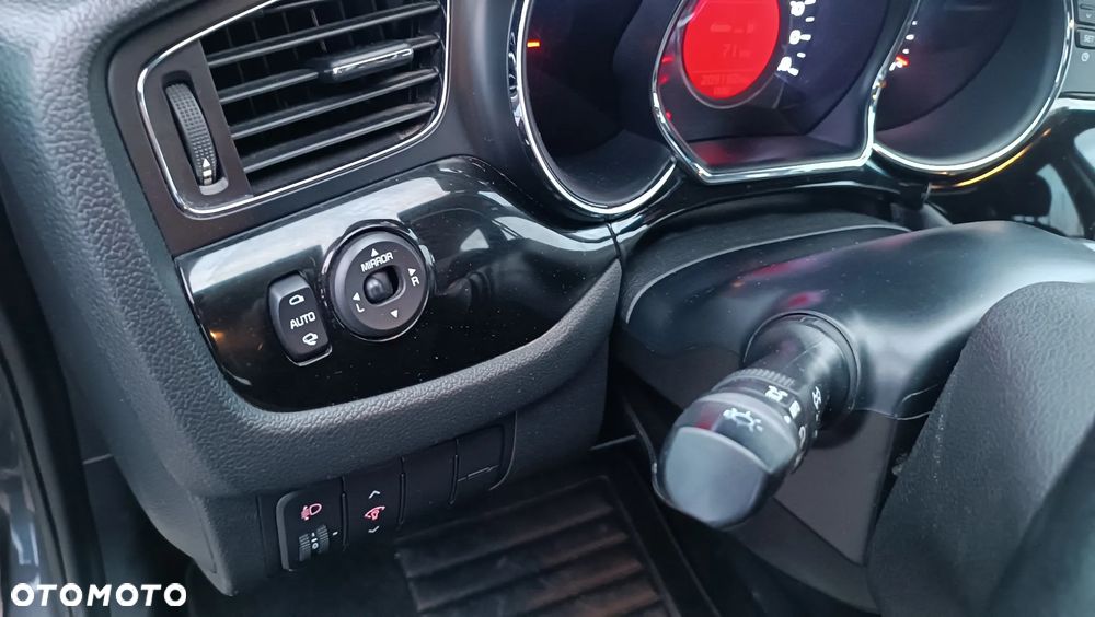 Kia Ceed 1.6 CRDi L - 11