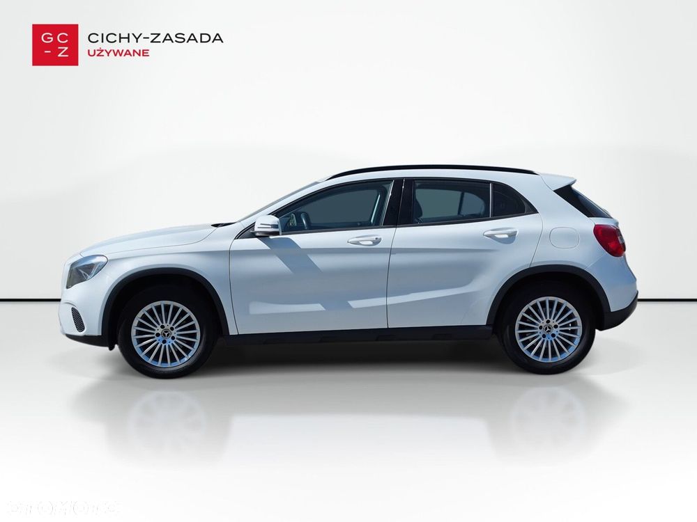 Mercedes-Benz GLA - 2