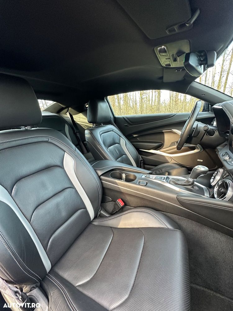 Chevrolet Camaro Coupe 2.0 Aut. - 25