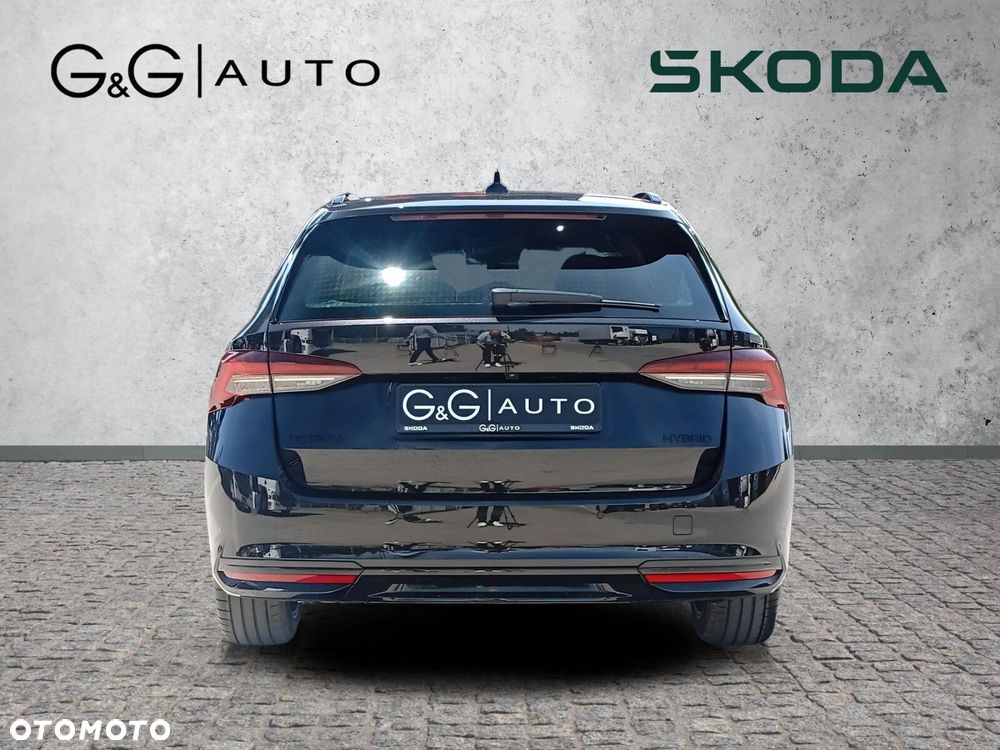 Skoda Octavia 1.5 TSI mHEV Sportline DSG - 6
