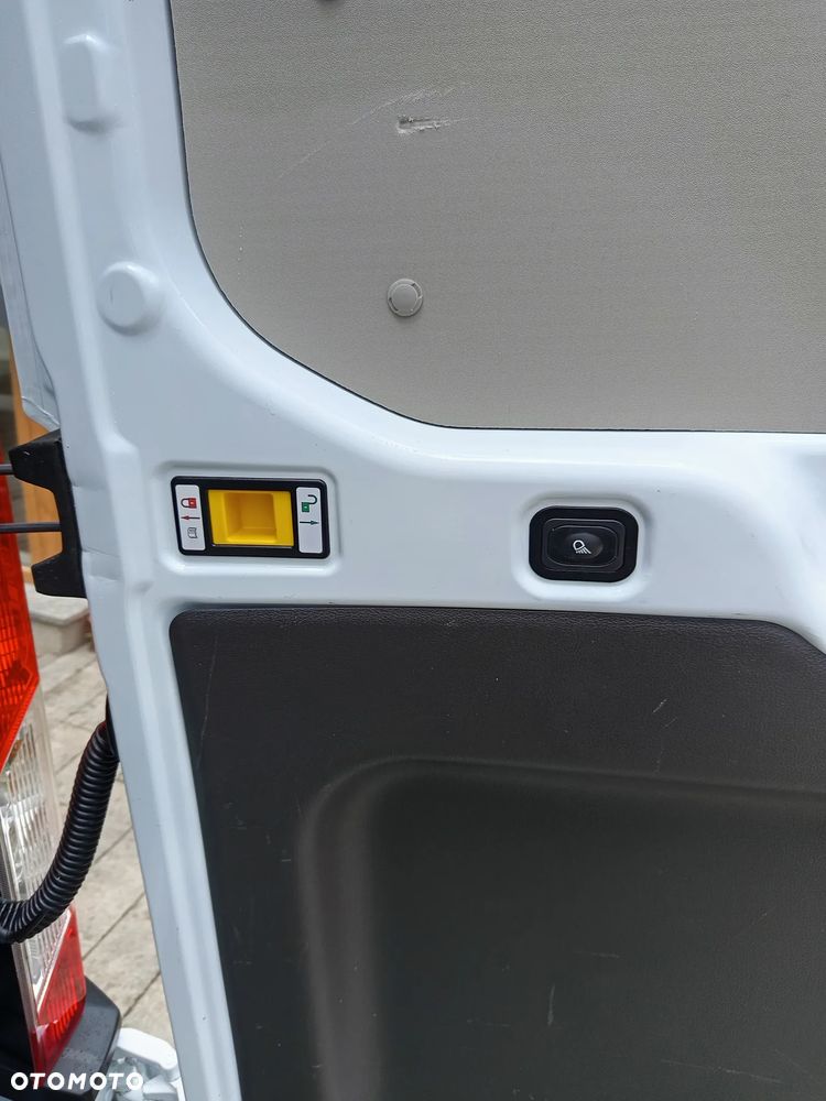 Ford transit - 11