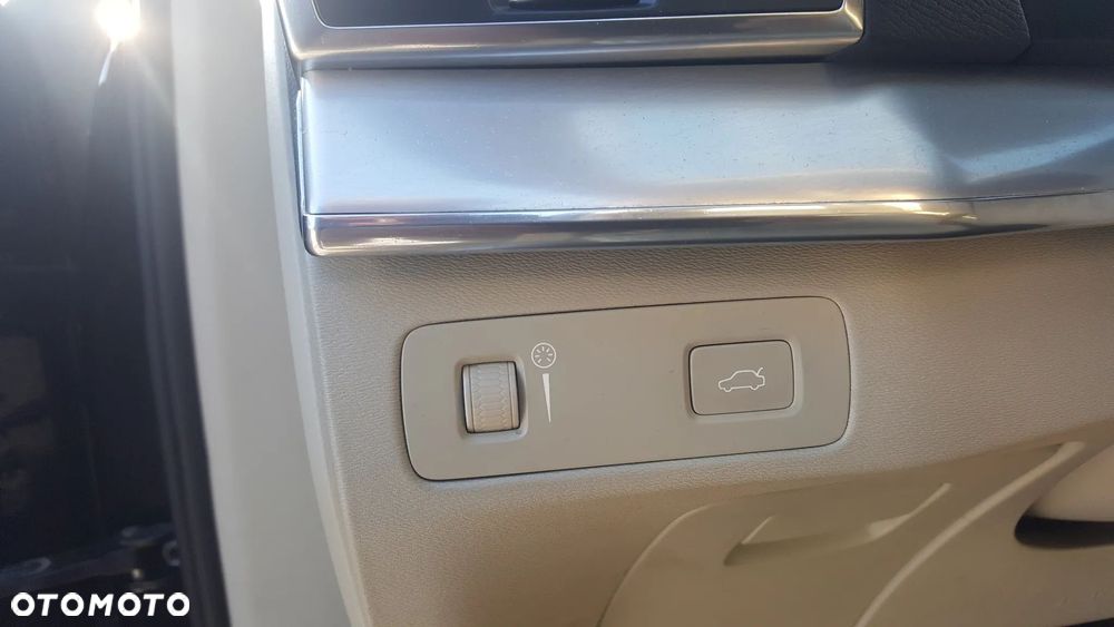 Volvo XC 90 T5 AWD Geartronic Momentum - 19